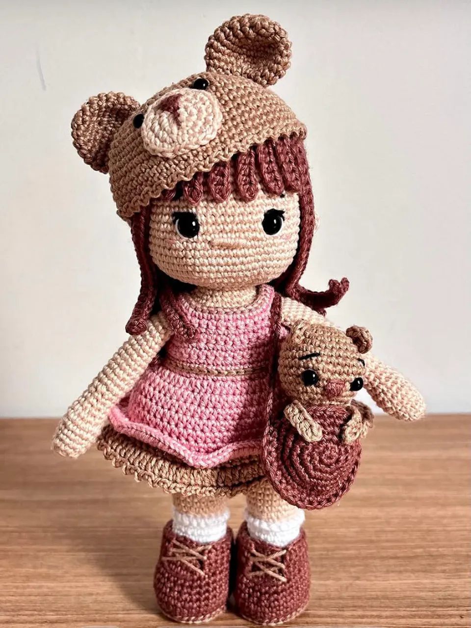 boneca de amigurumi