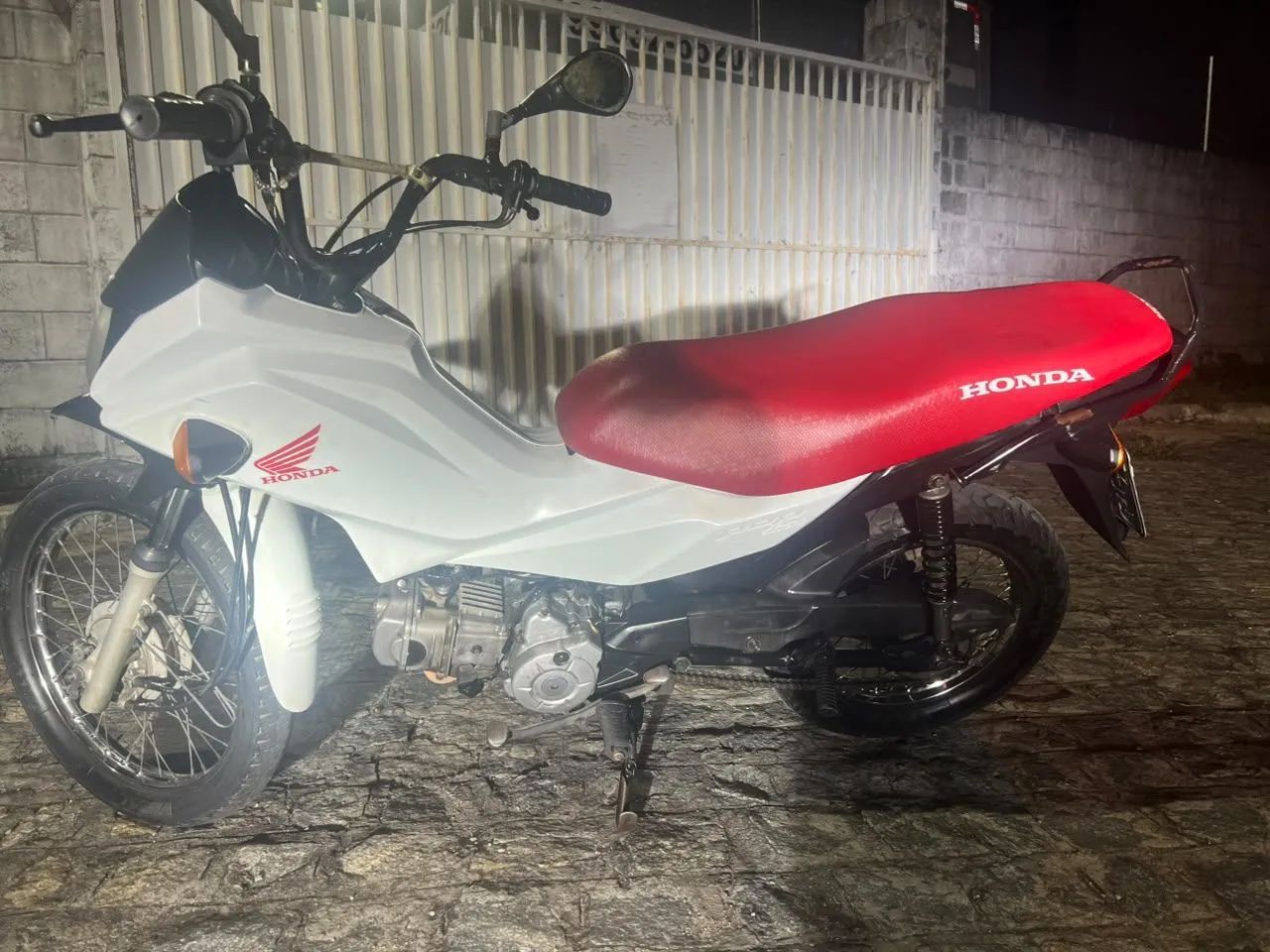 Pop 110i  2016 7500  Tem conversa 
