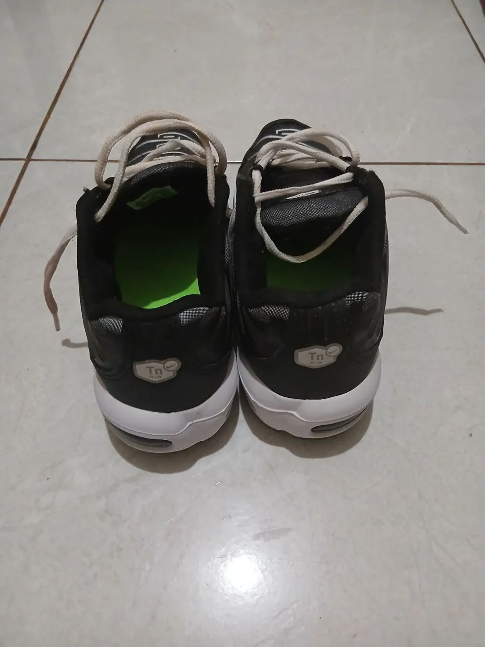 Vende-se sapato tn da nike seminovo  - Foto 3