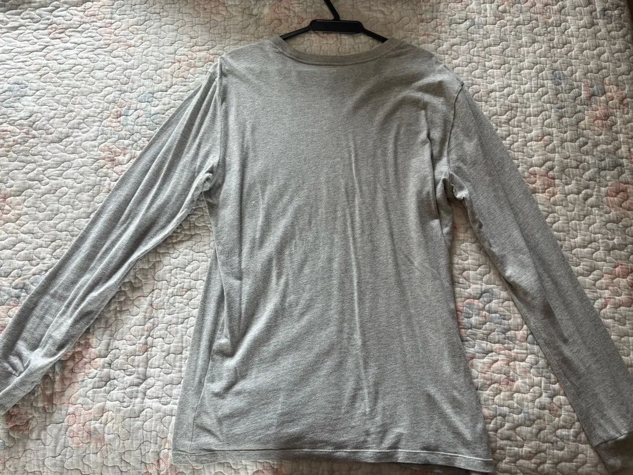 Camiseta Manga-Longa Gap Cinza - Foto 2