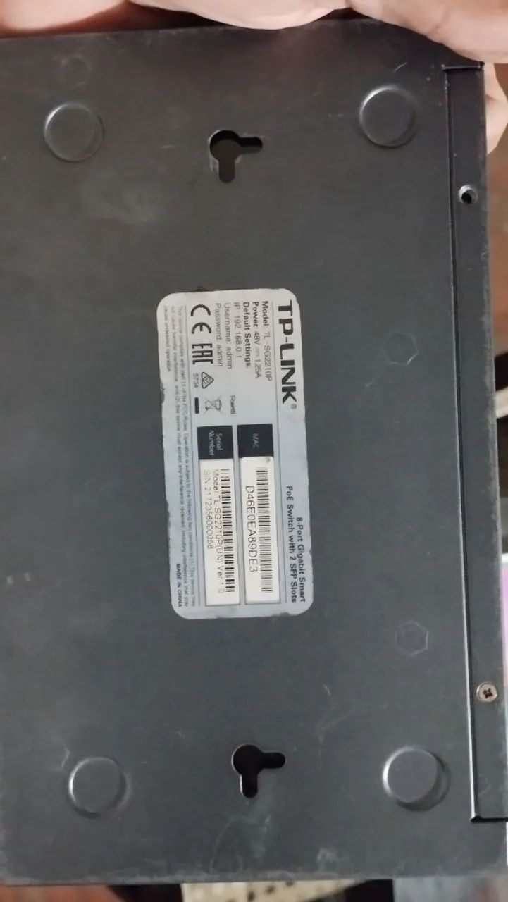 Switch TP Link  SG2210p Gigabyte 405755004768768002