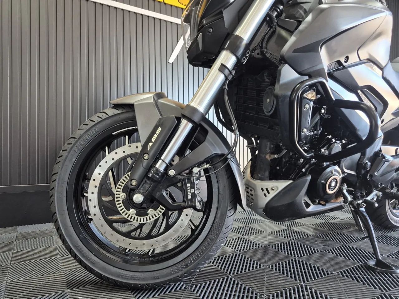 Bajaj Dominar 400  2025 - Foto 2