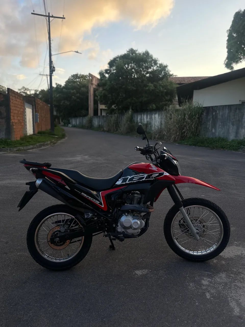 Honda Bros 2020 Vermelha - Foto 4