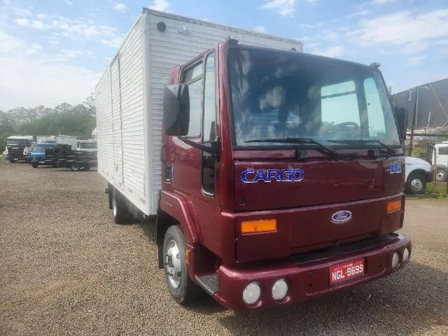 FORD CARGO 815 2007 BAÚ - Foto 2