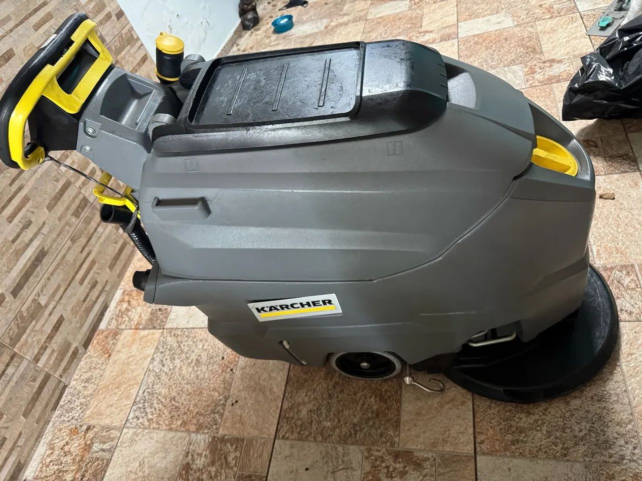 Hoje  lava e seca Karcher 50/50 - Foto 2