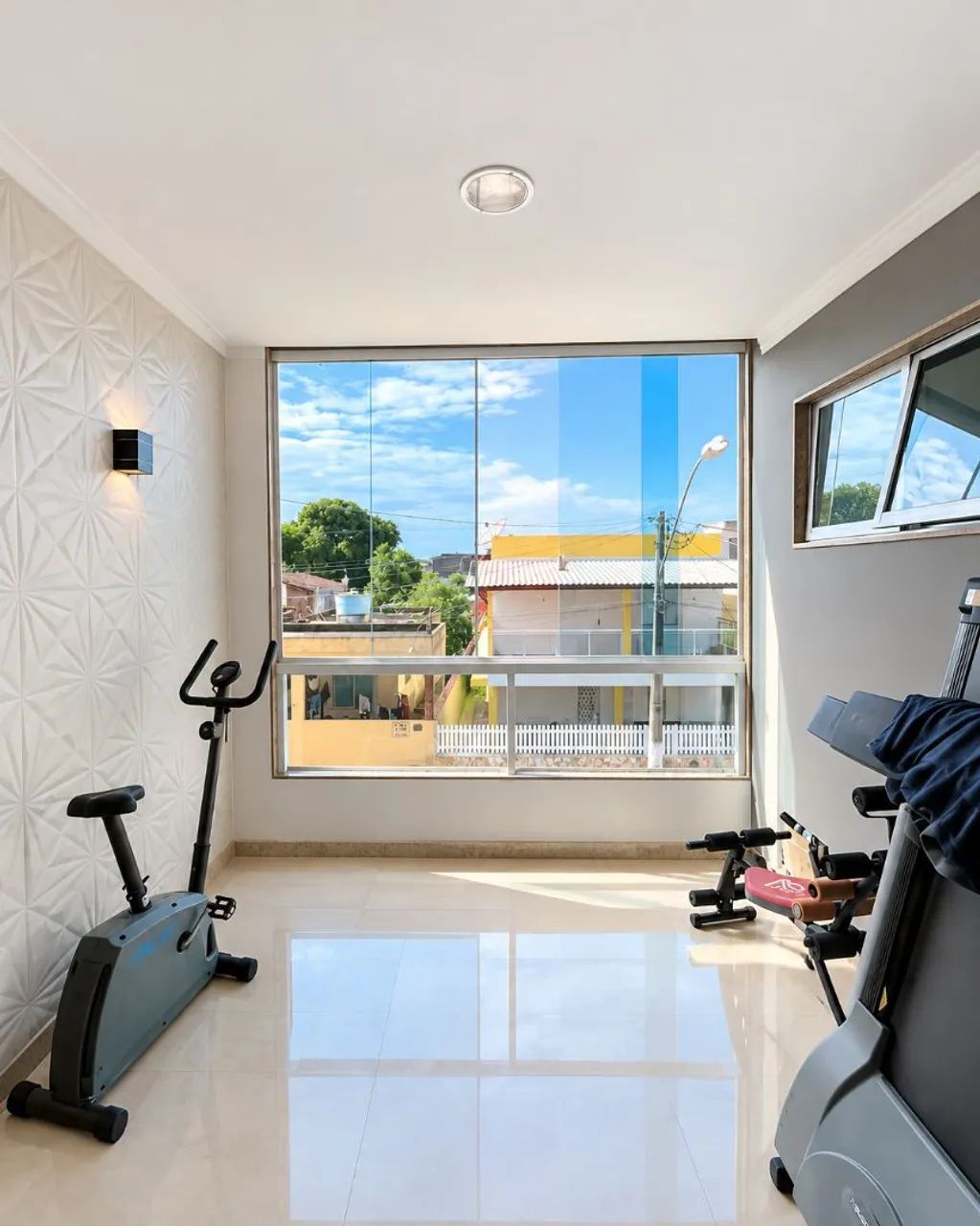 VENDO SUPER CASA COM PISCINA ! - Foto 4