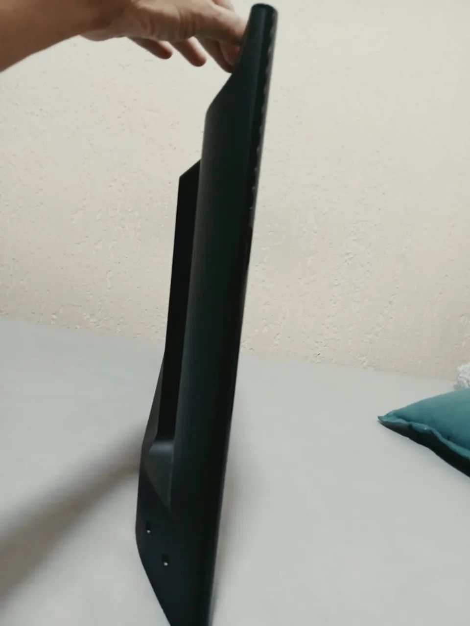 Vendo Smart TV Samsung de 32 polegadas, modelo UN32J4300AG. - Foto 3