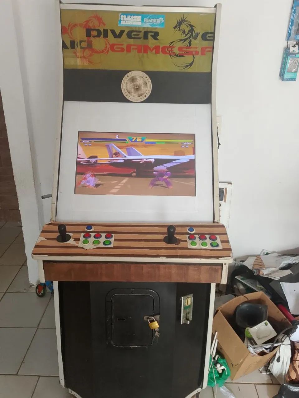 Fliperama Pandora box com mais de 2 mil jogos 