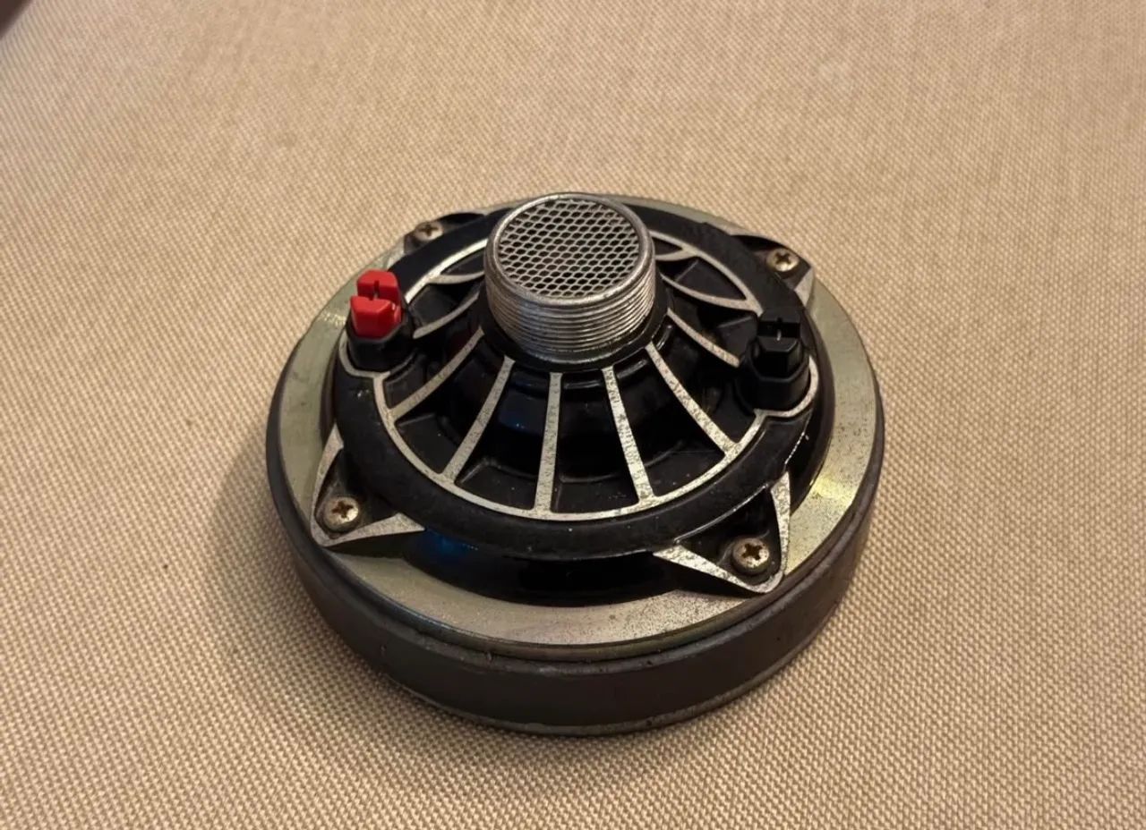 Driver JBL D250 trio.