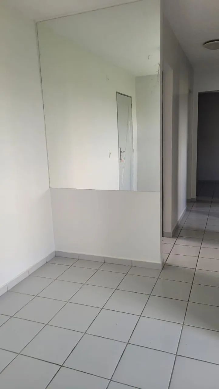 Alugo apartamento recém reformado  - Foto 4