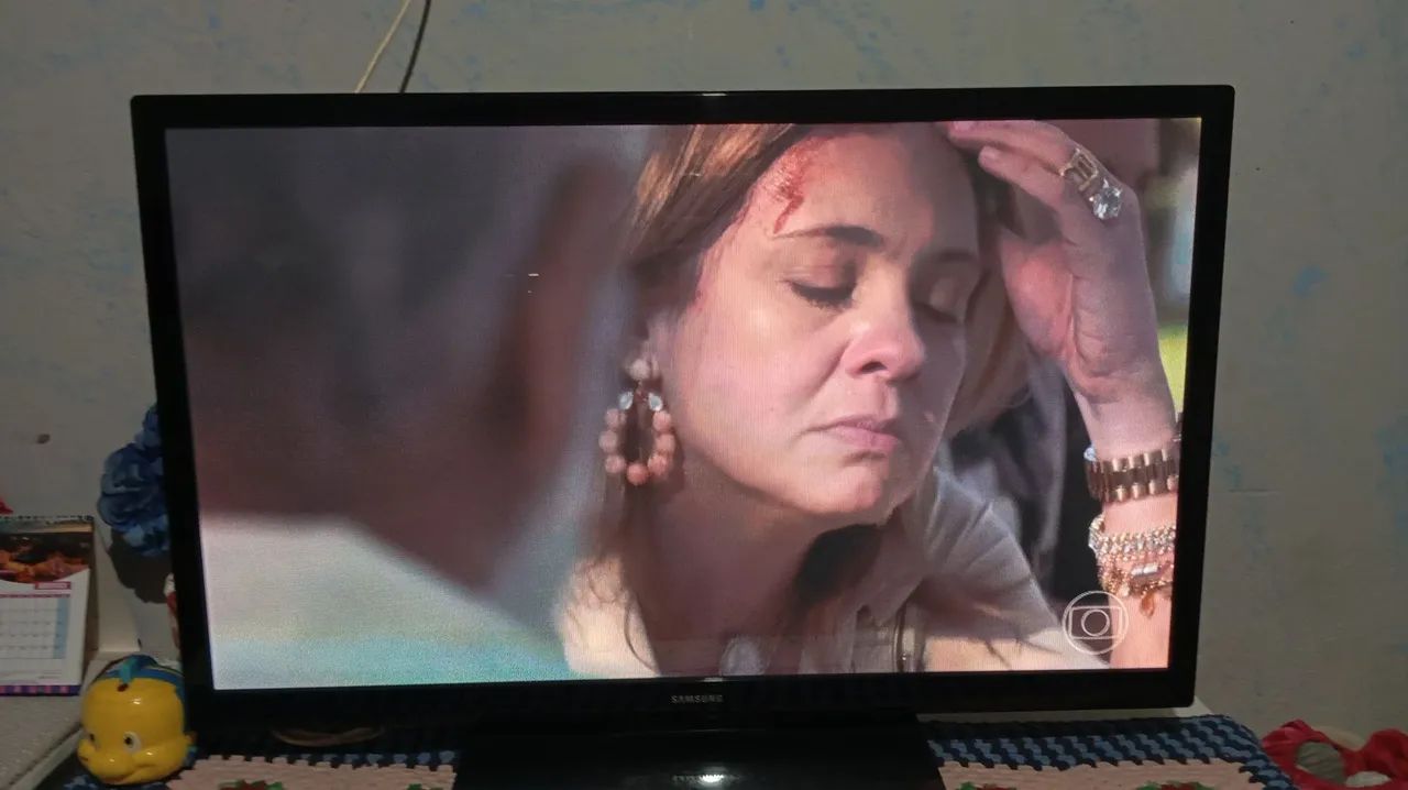 tv 43 polegadas ela não e Smart 