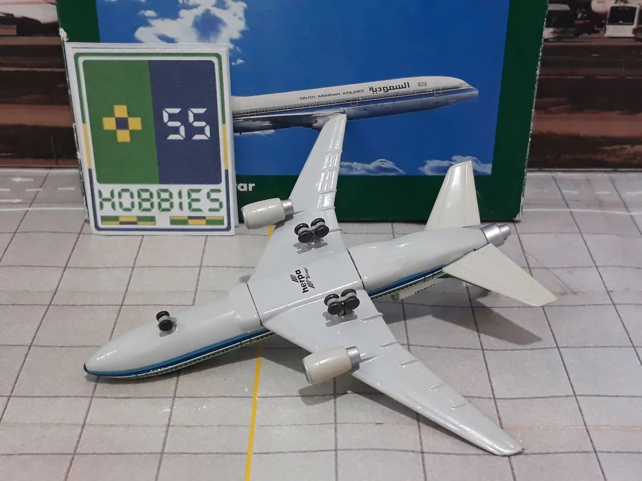 Miniatura Avião Herpa 1/500 Saudia Lockheed L-1011 TriStar - Foto 3