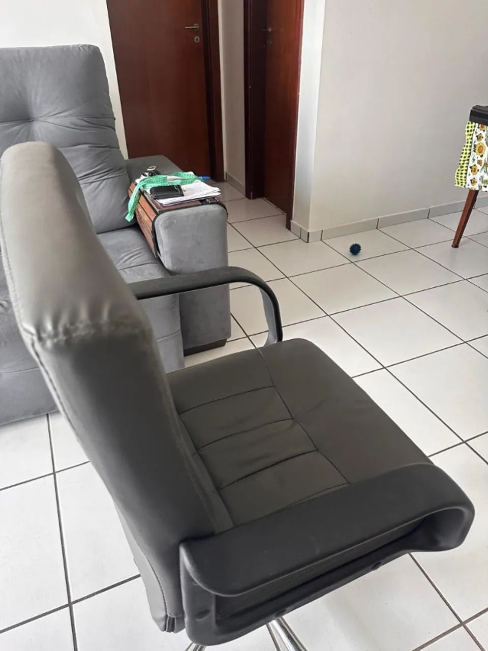 Cadeira de escritório - Foto 2