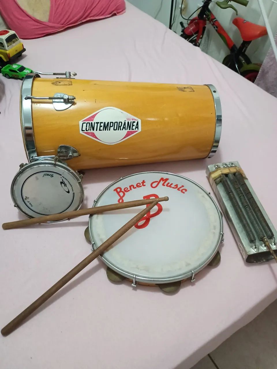 Vendo estrumetos músicas 