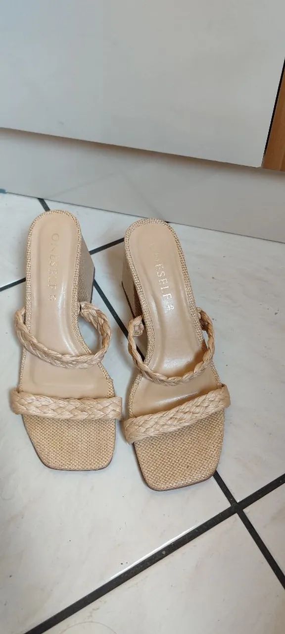 Sandália moderna, elegante Tam 35