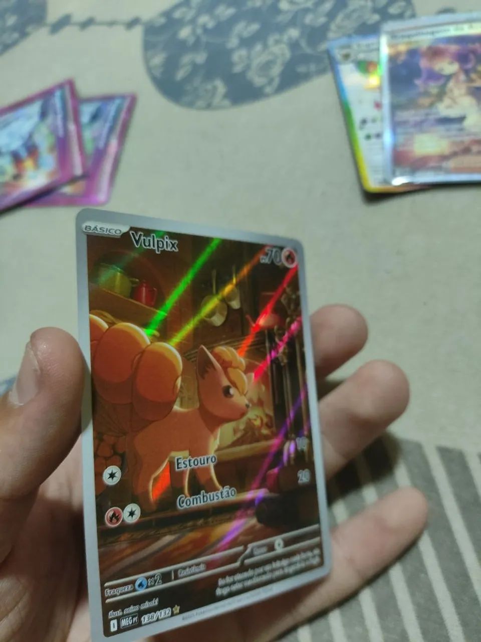 Carta pokémon Full arte da "Vulpix"  - Foto 4
