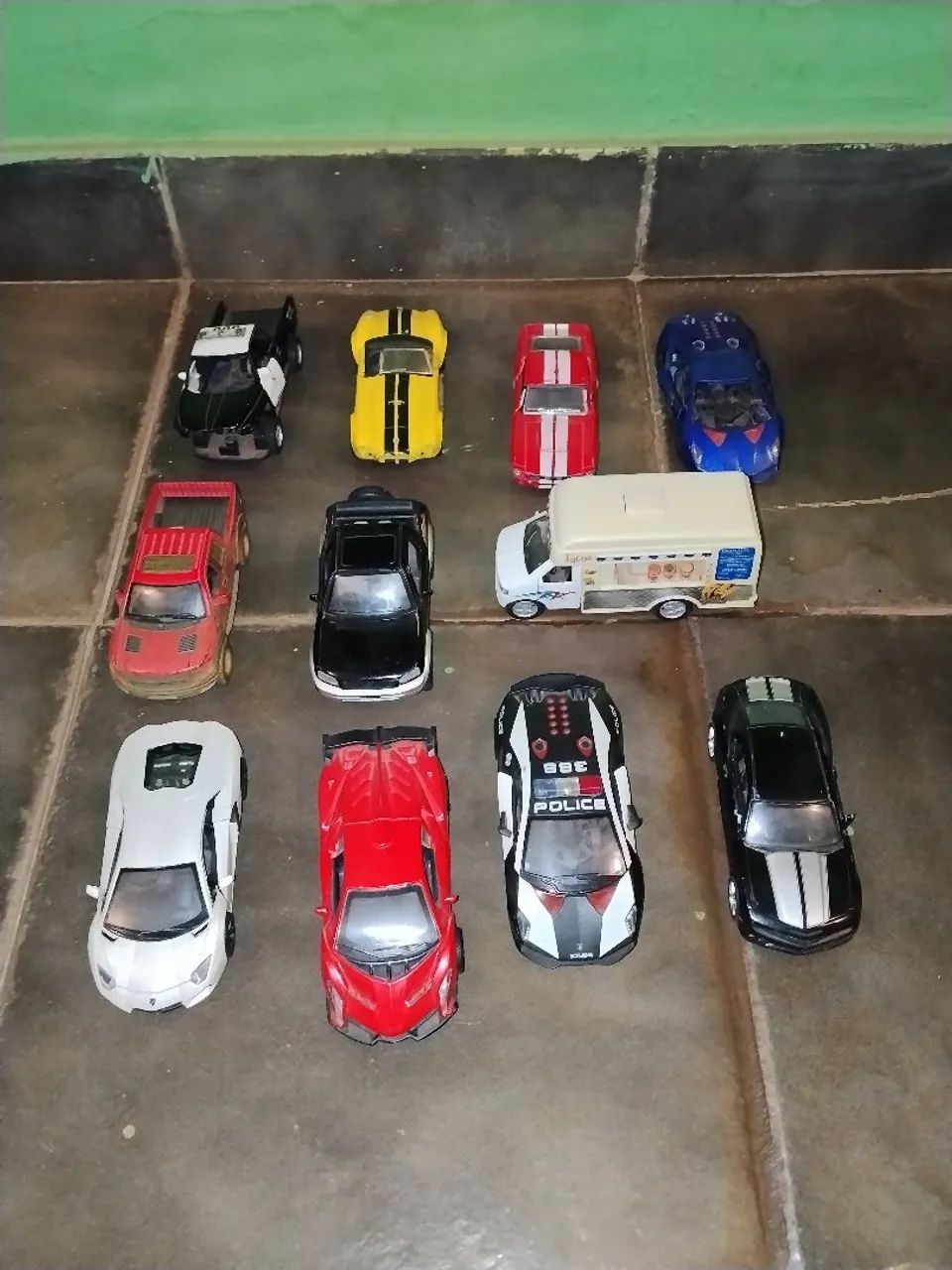 Vendo minha coleção completa do hot Wheels, patrulha canina,filme carros e etc - Foto 5