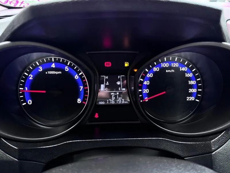 Hyundai HB20S C.Plus/C.Style 1.6 Flex 16V Mec.4p, foto 9 de 20