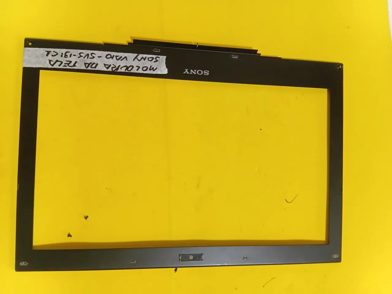 Moldura  da tela notebook  sonyvaio svs131c1 