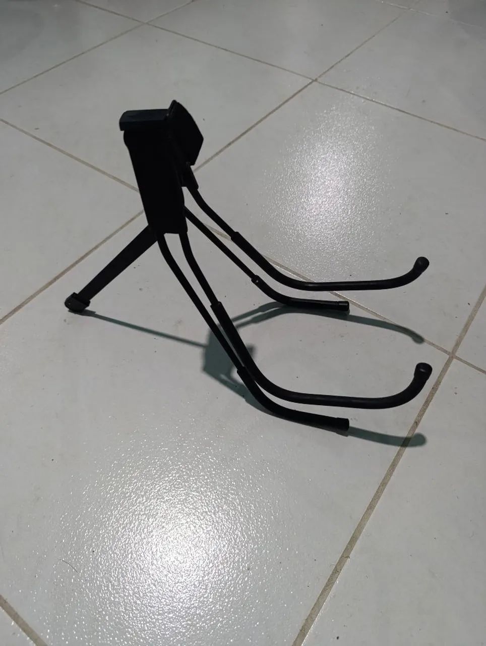 Suporte para a guitarra, baixo e violão ?