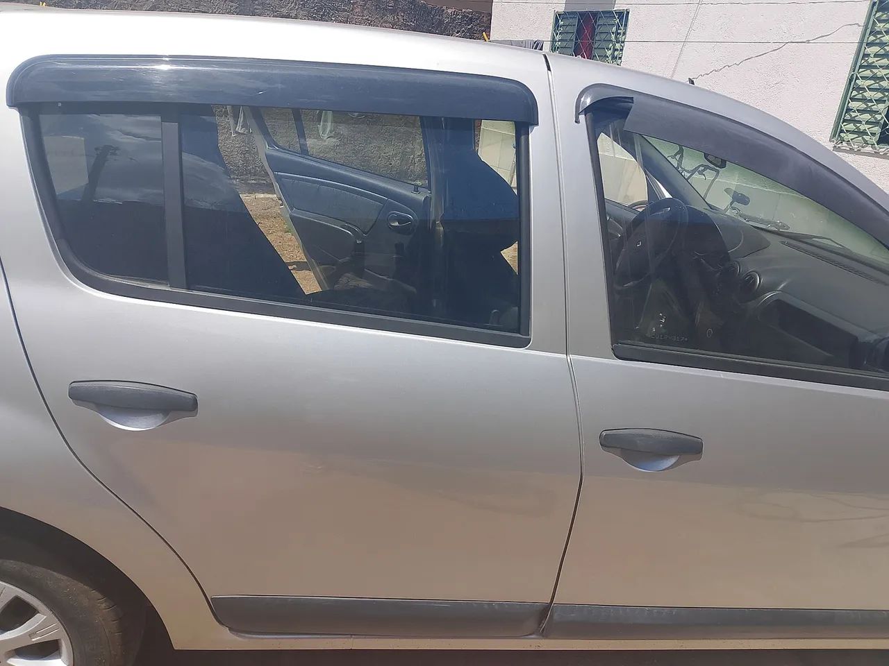 Renault Sandero SANDERO Expression Hi-Flex 1.0 16V 5p 2012