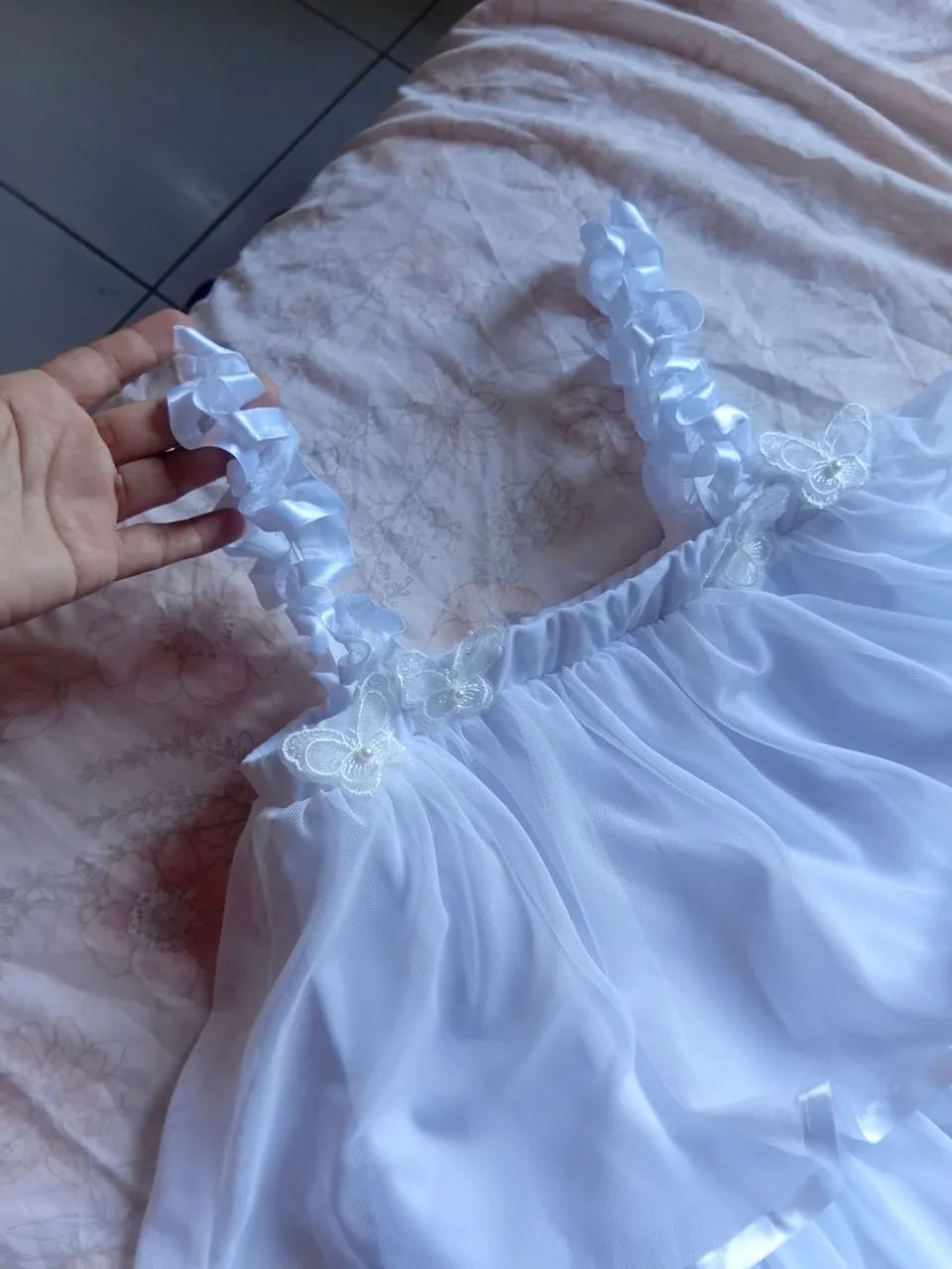 Vestido branco babado 14/16 - Foto 2