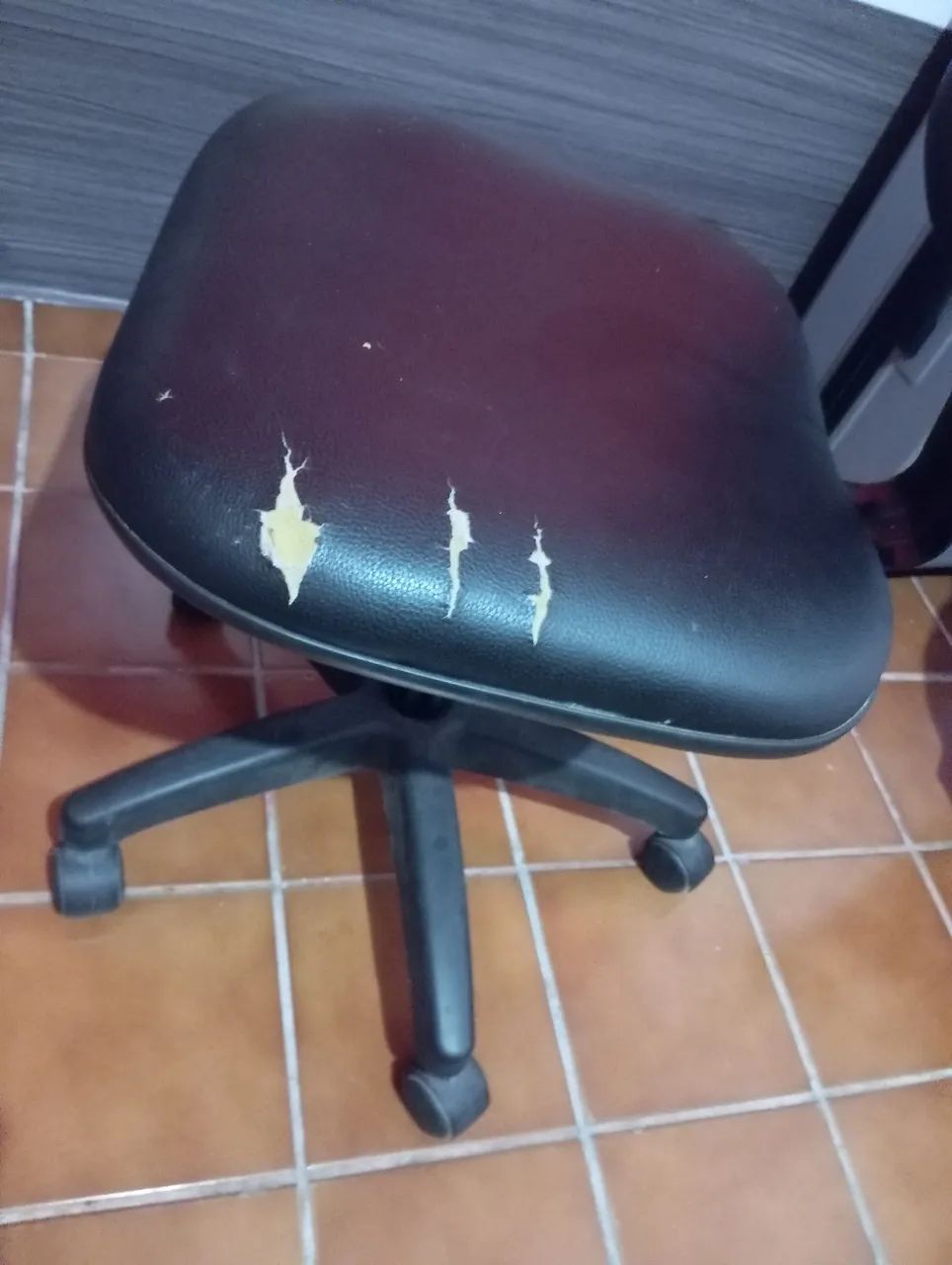 Cadeira giratória  - Foto 4