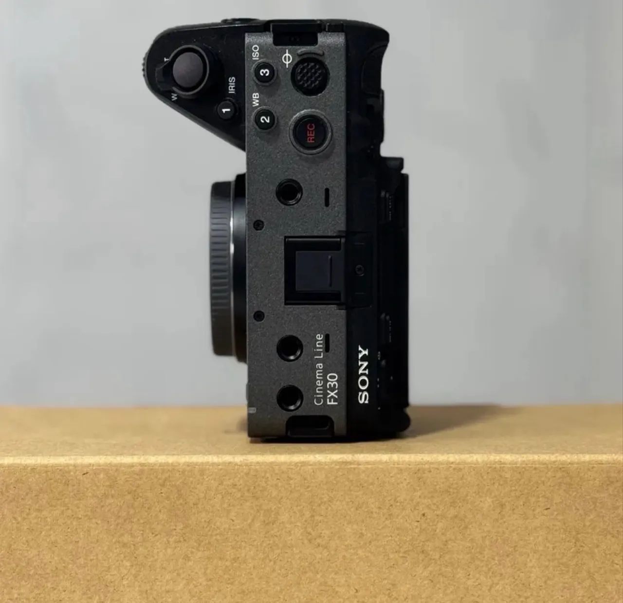 Sony Fx30 com lente 16 50 mm - Foto 4