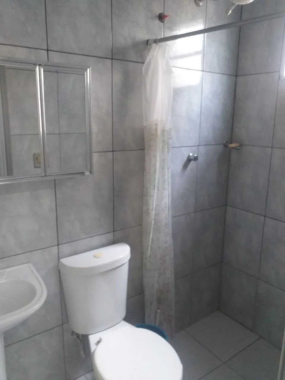 Alugo quarto mobiliado individual  - Foto 5