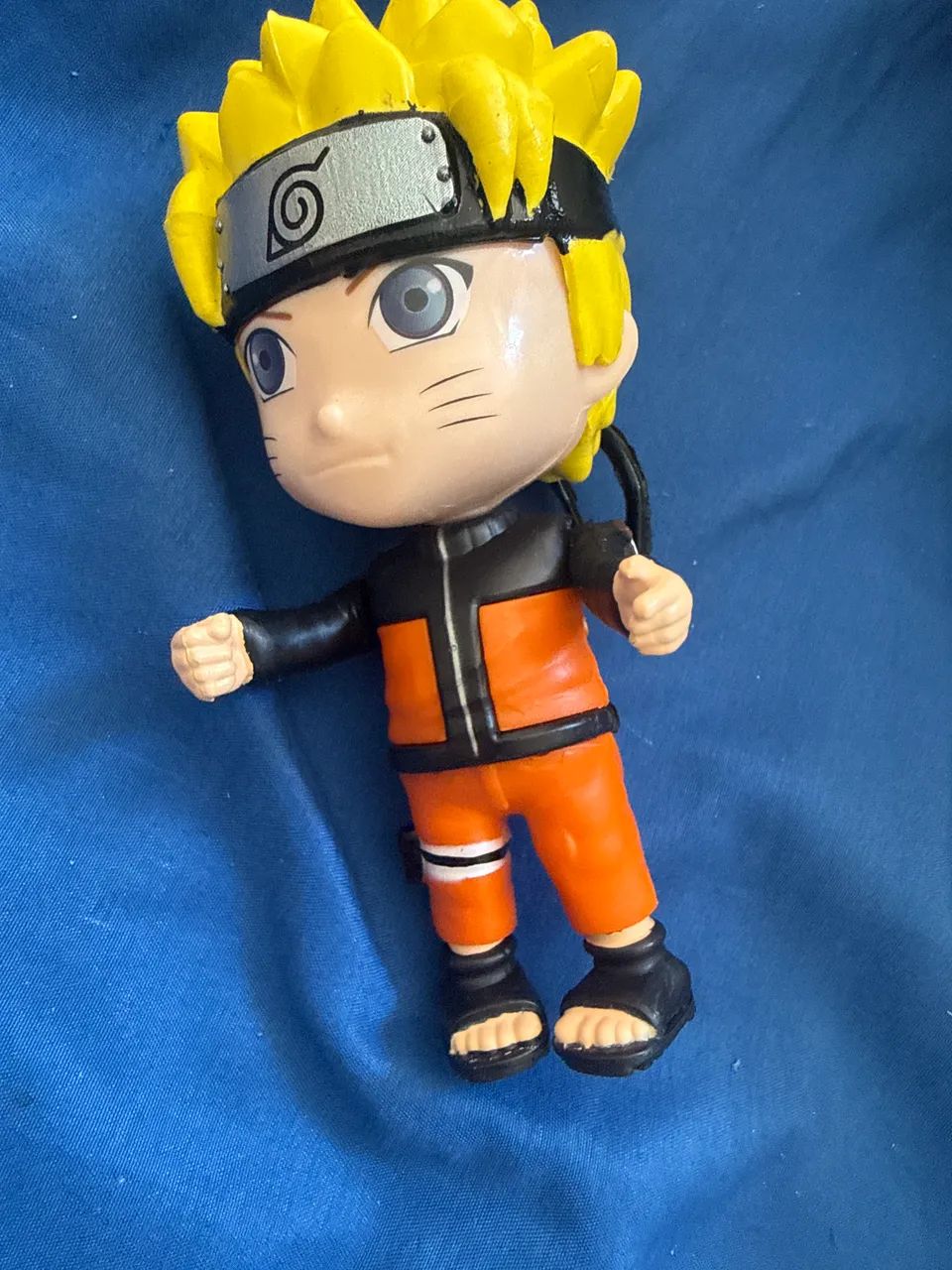 Vendo boneco naruto
