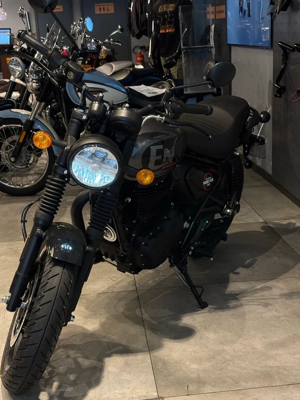 Hunter 350 / Dapper Grey - Letícia  - Foto 3