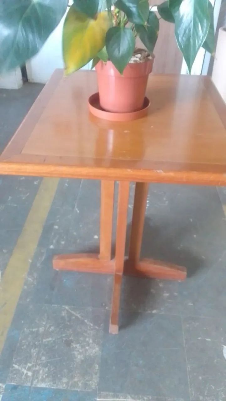 Mesa de madeira 