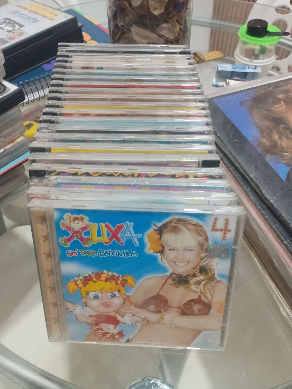21 cds 40!reais cada
