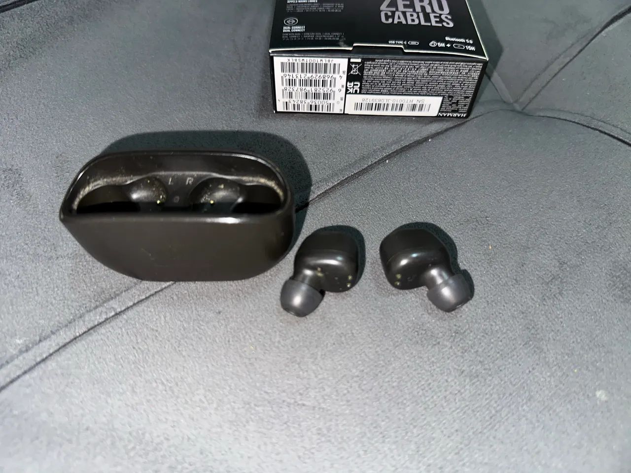 Fone de ouvido Bluetooth JBL Wave 100TWS completo - Foto 4