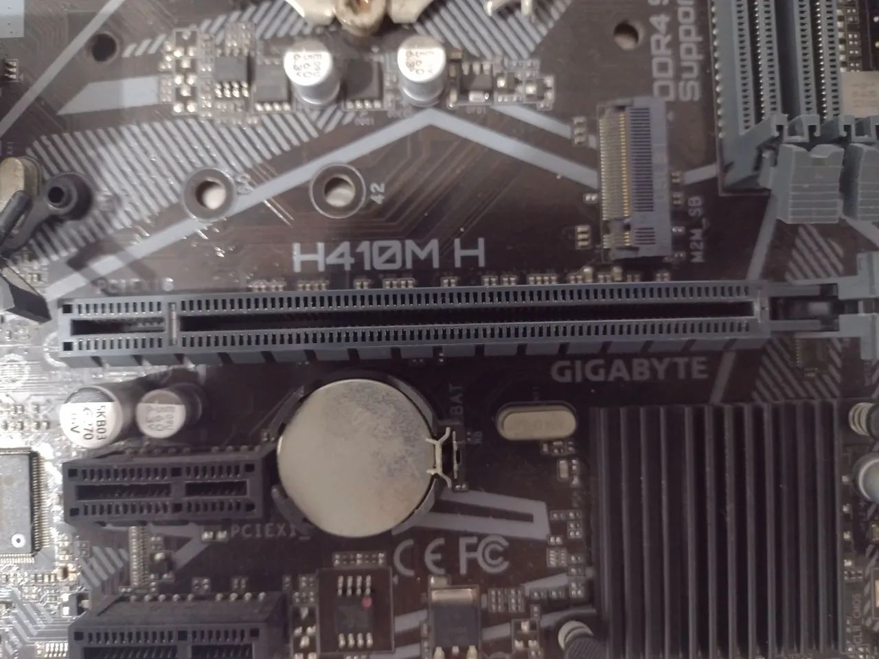Placa mãe Gigabyte H410m  - Foto 3