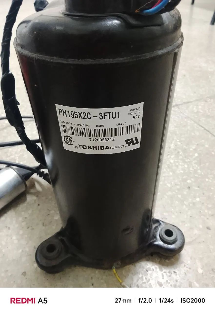 Vendo ese compresor  de ar comdisionada 12.000btu fusionando 100% - Foto 2