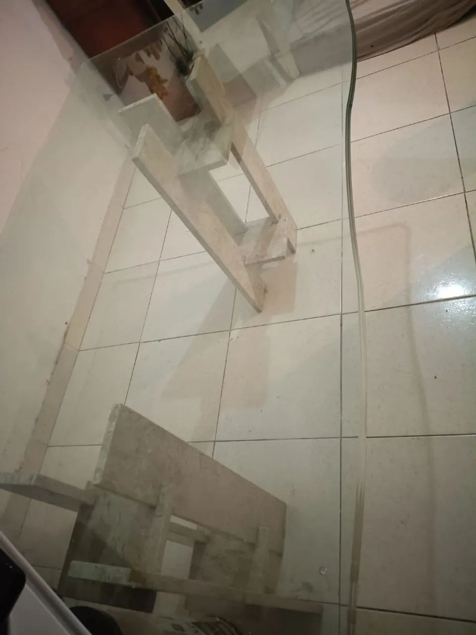 VENDO MESA LINDA DE VIDRO - Foto 4