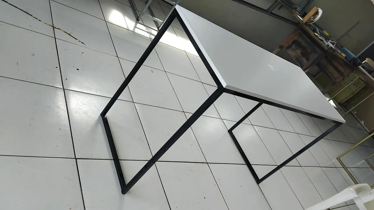 Mesa de estudo - Foto 4