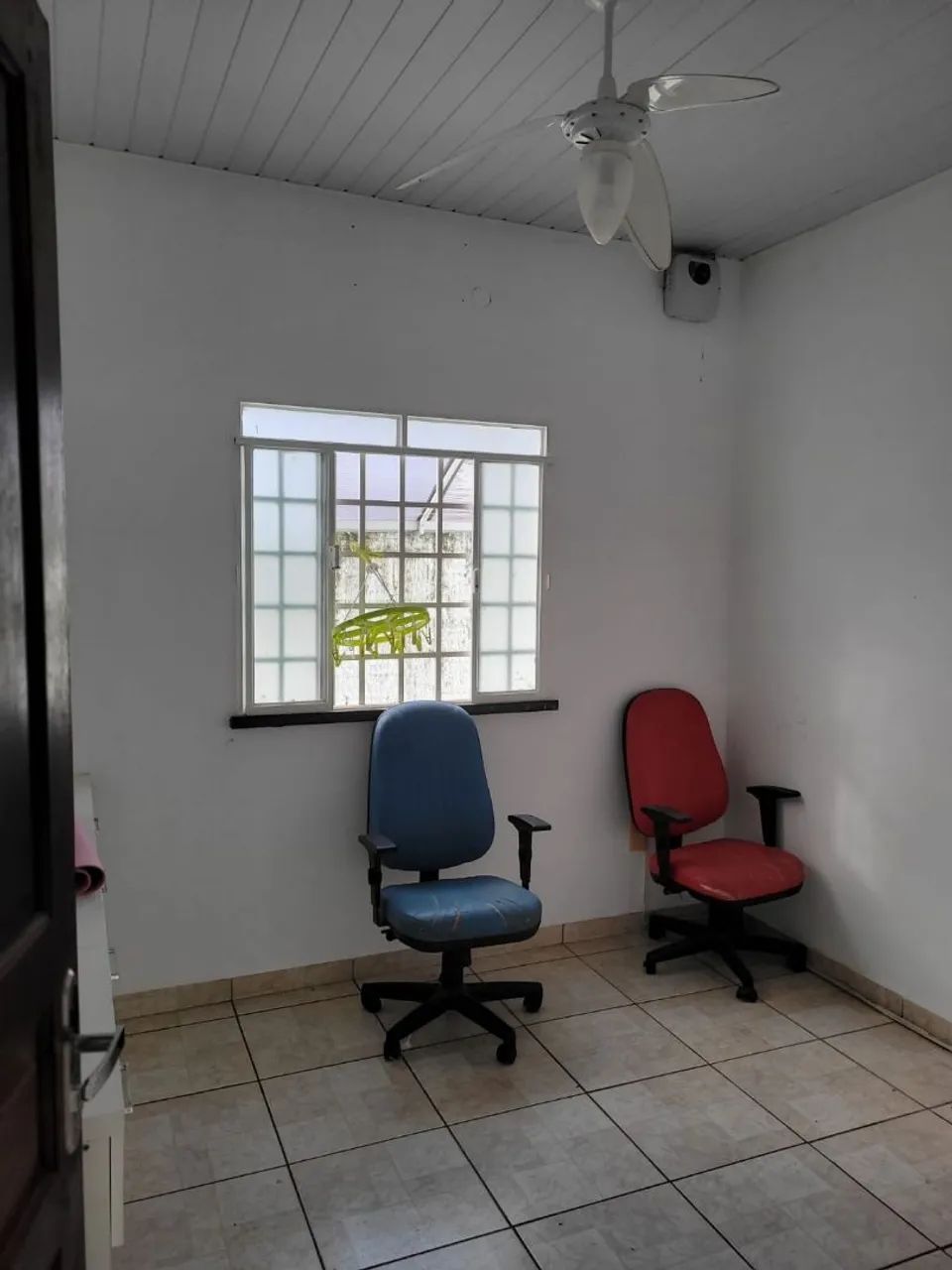 VENDO CASA ? NA RUA MERCÚRIO CIDADE SATÉLITE.          - Foto 5