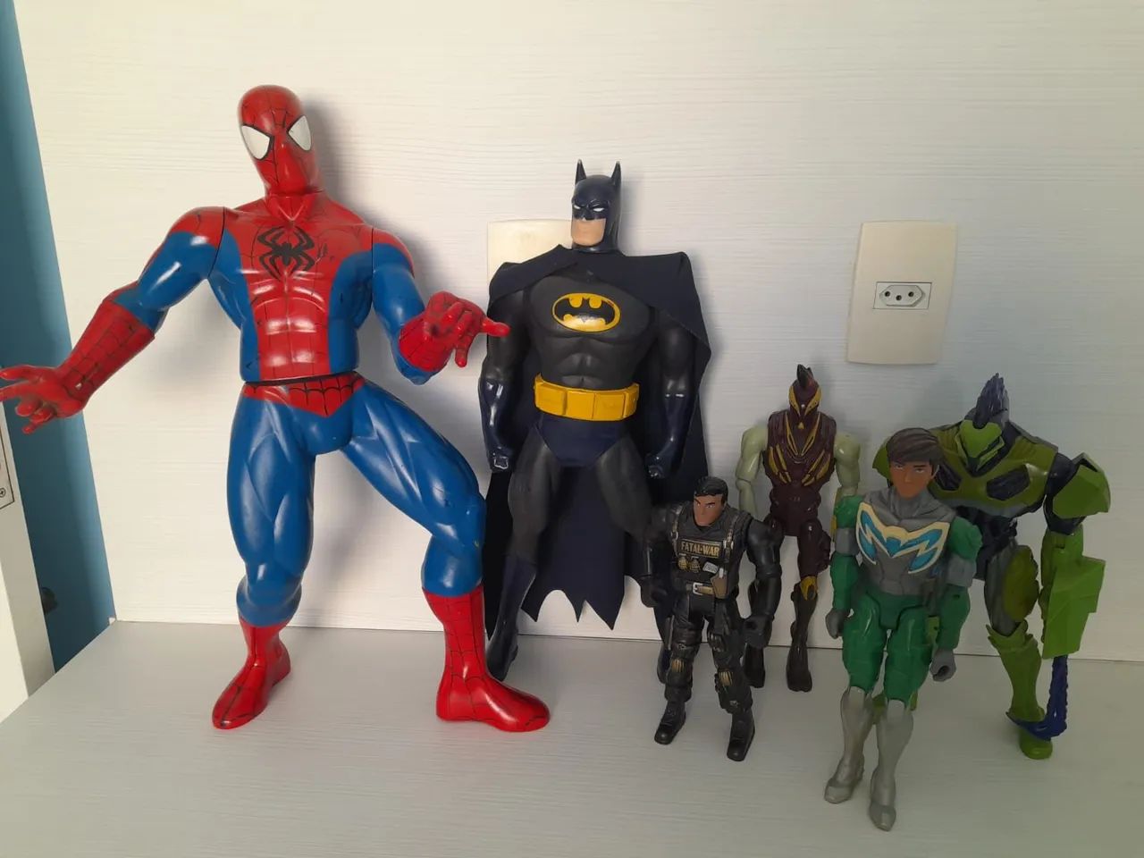 Bonecos super heróis 