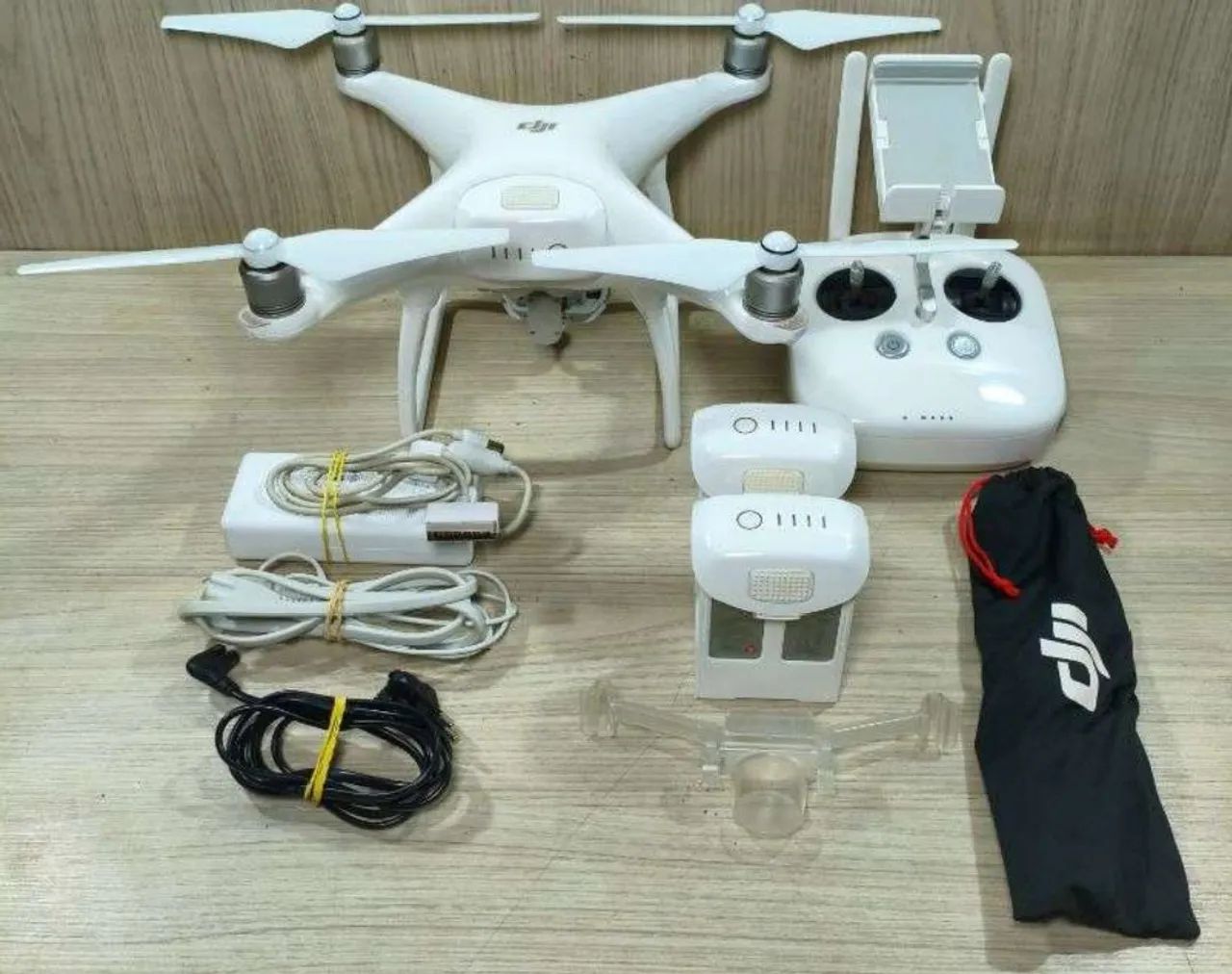 Drone DJI Phantom 4