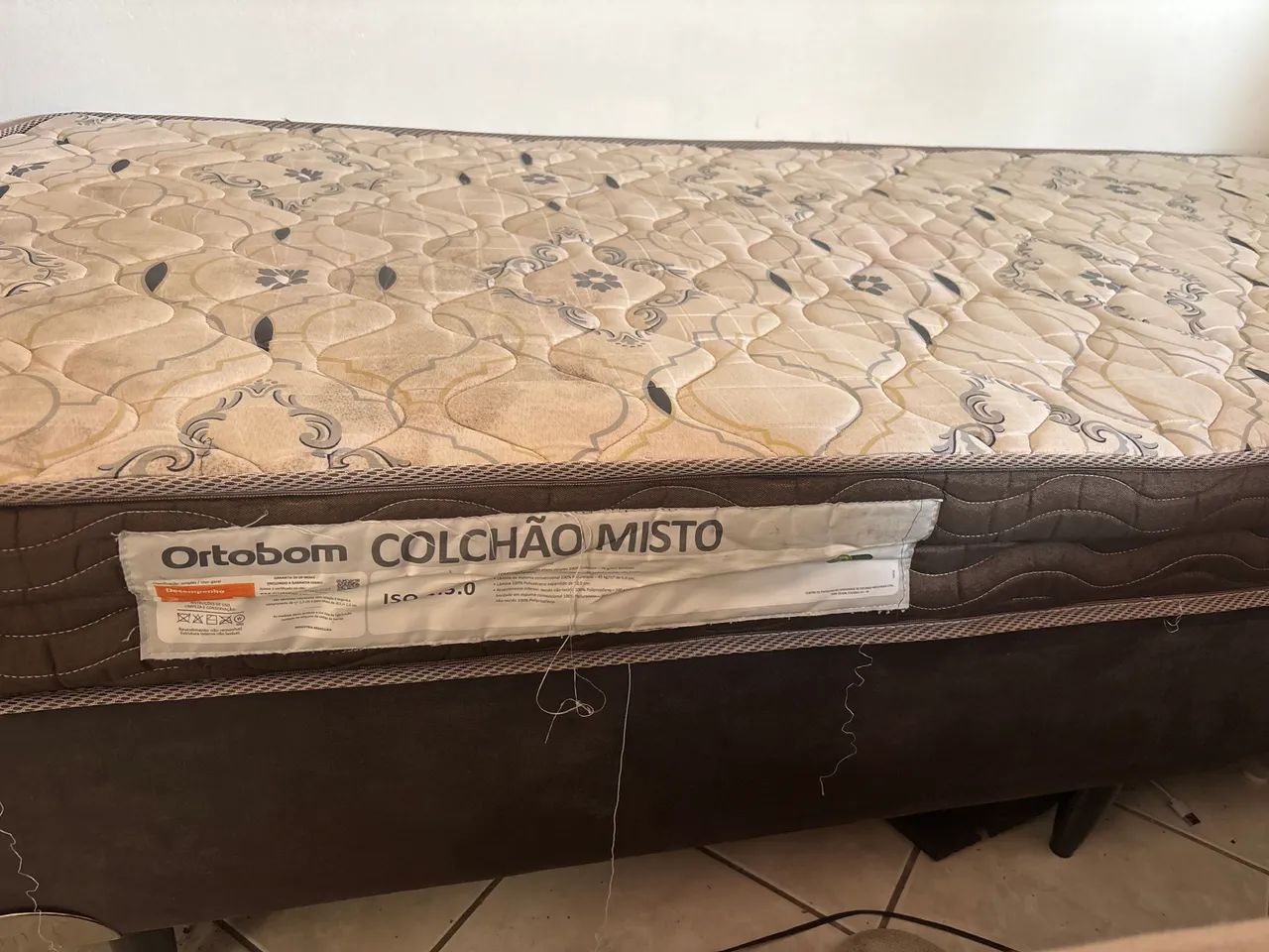 Vendo Cama de solteiro ortopédica, com base  - Foto 2