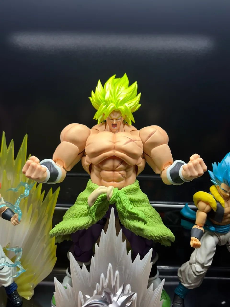 Broly Full Power SH Figuarts 