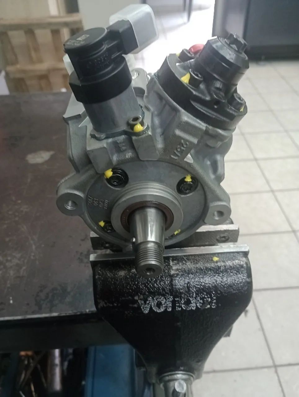 Bomba de alta amarok 2.0 4cilindro - Foto 3