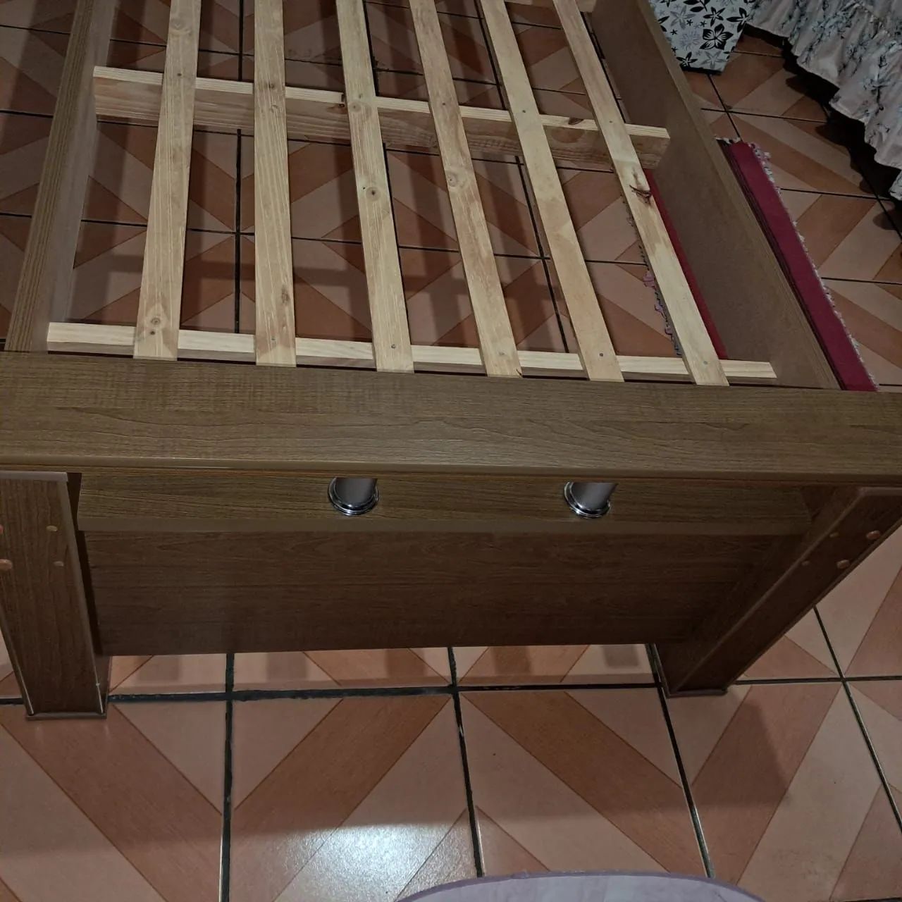 Cama Solteiro Madeira Resistente (Já Desmontada) - R$150 - Foto 4
