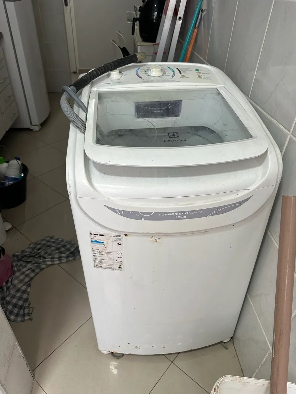 MÁQUINA DE LAVAR ELETROLUX COM DEFEITO