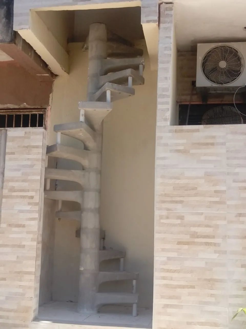 Escadas de concreto - Foto 4