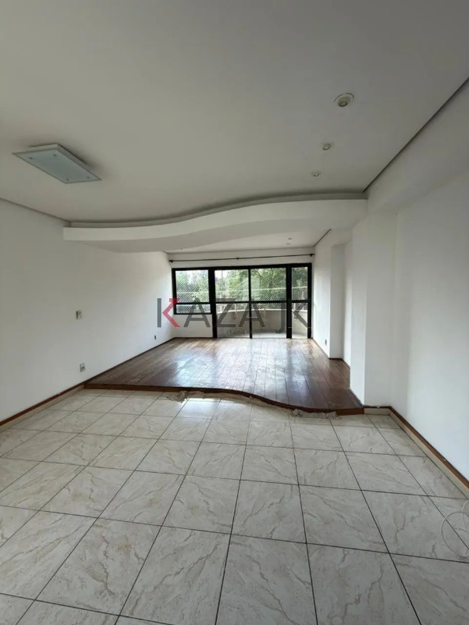 Comprar/vendo: Apartamento a venda no Edifício BBC, Centro, Jundiaí, SP amplo com 3 dormit