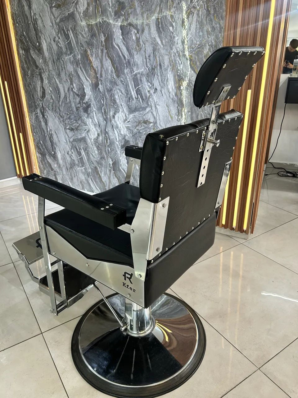 Cadeira barbearia  - Foto 4