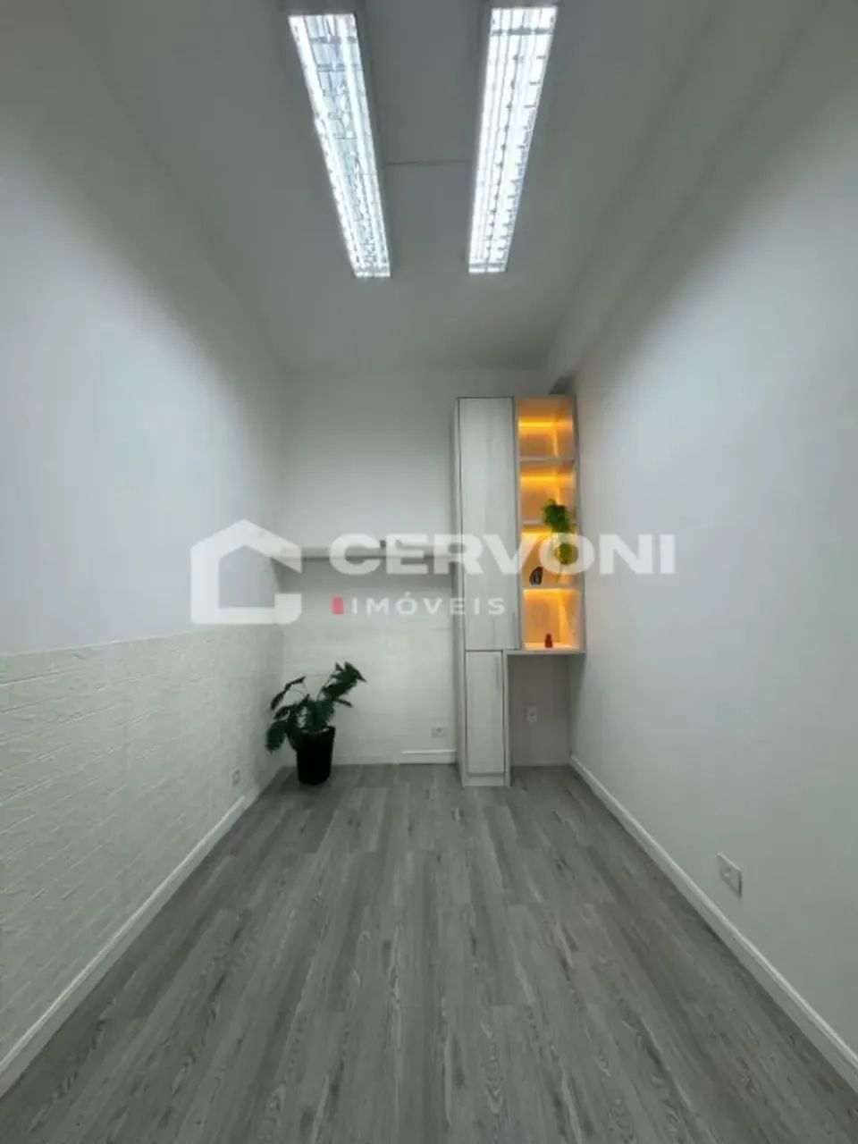 SALA COMERCIAL PARA LOCAÇÃO NA VILA EMA  PRATICIDADE E BAIXO CUSTO OPERACIONAL - Foto 2